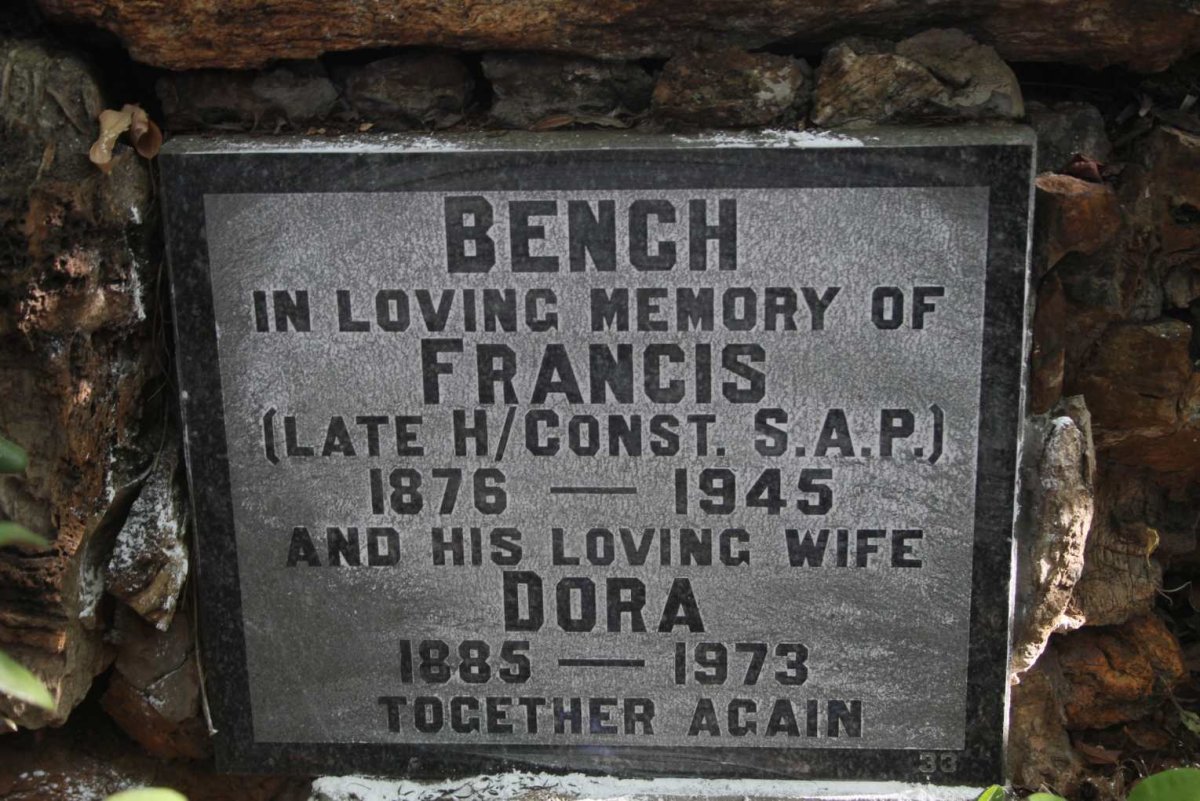 BENCH Francis 1876-1945 & Dora 1885-1973