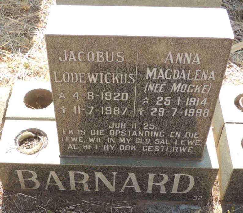 BARNARD Jacobus Lodewickus 1920-1987 & Anna Magdalena MOCKE 1914-1998