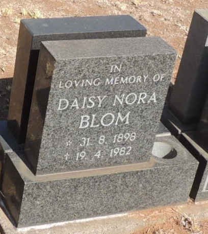 BLOM Daisy Nora 1898-1982