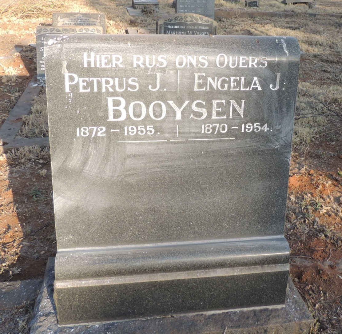 BOOYSEN Petrus J. 1872-1955 & Engela J. 1870-1954