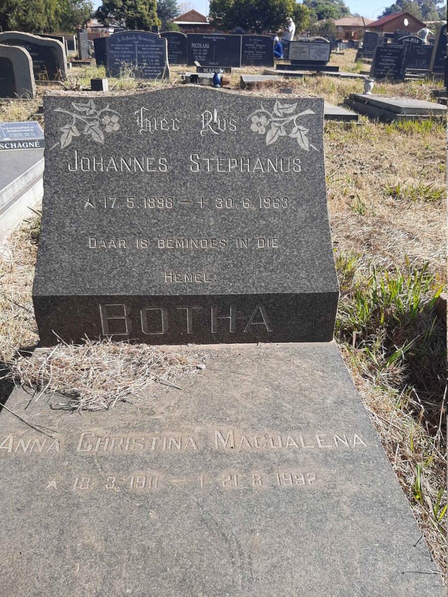 BOTHA Johannes Stephanus 1898-1963 &amp; Anna Christina Magdalena 1911-1992