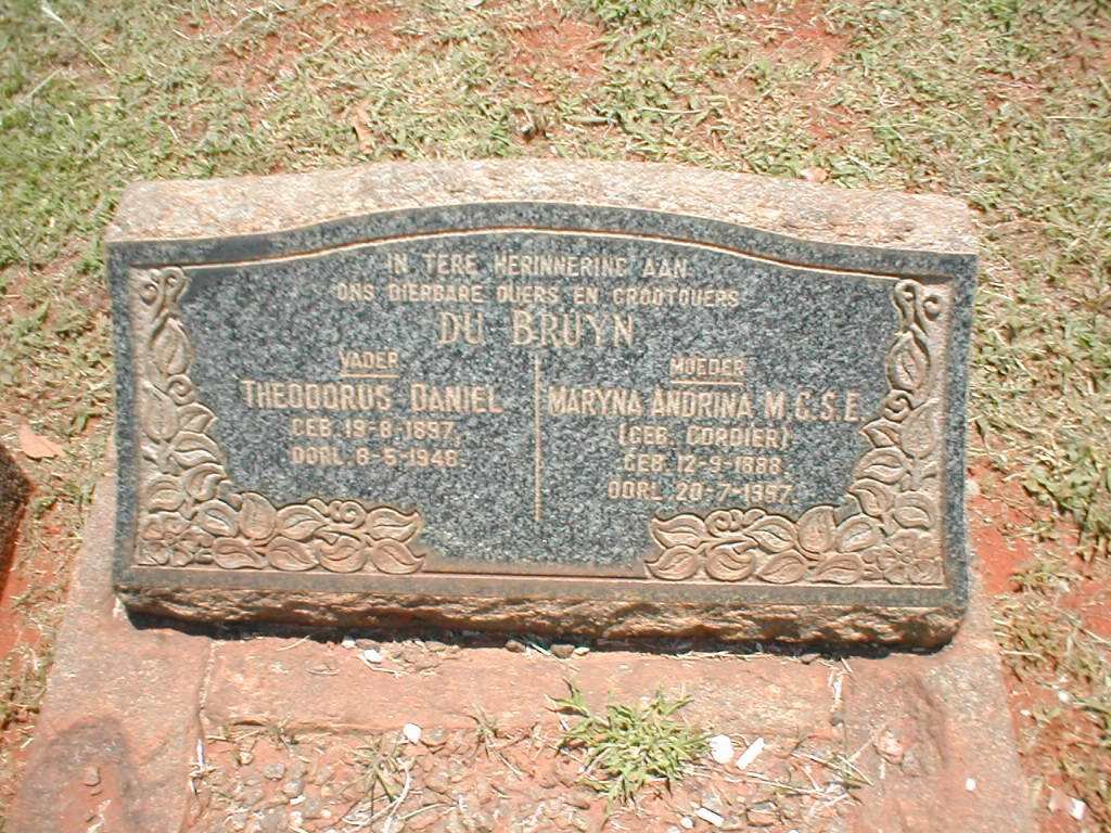 BRUYN Theodorus Daniel, du 1897-1948 &amp; Maryna Andrina M.C.S.E. CORDIER 1888-1987
