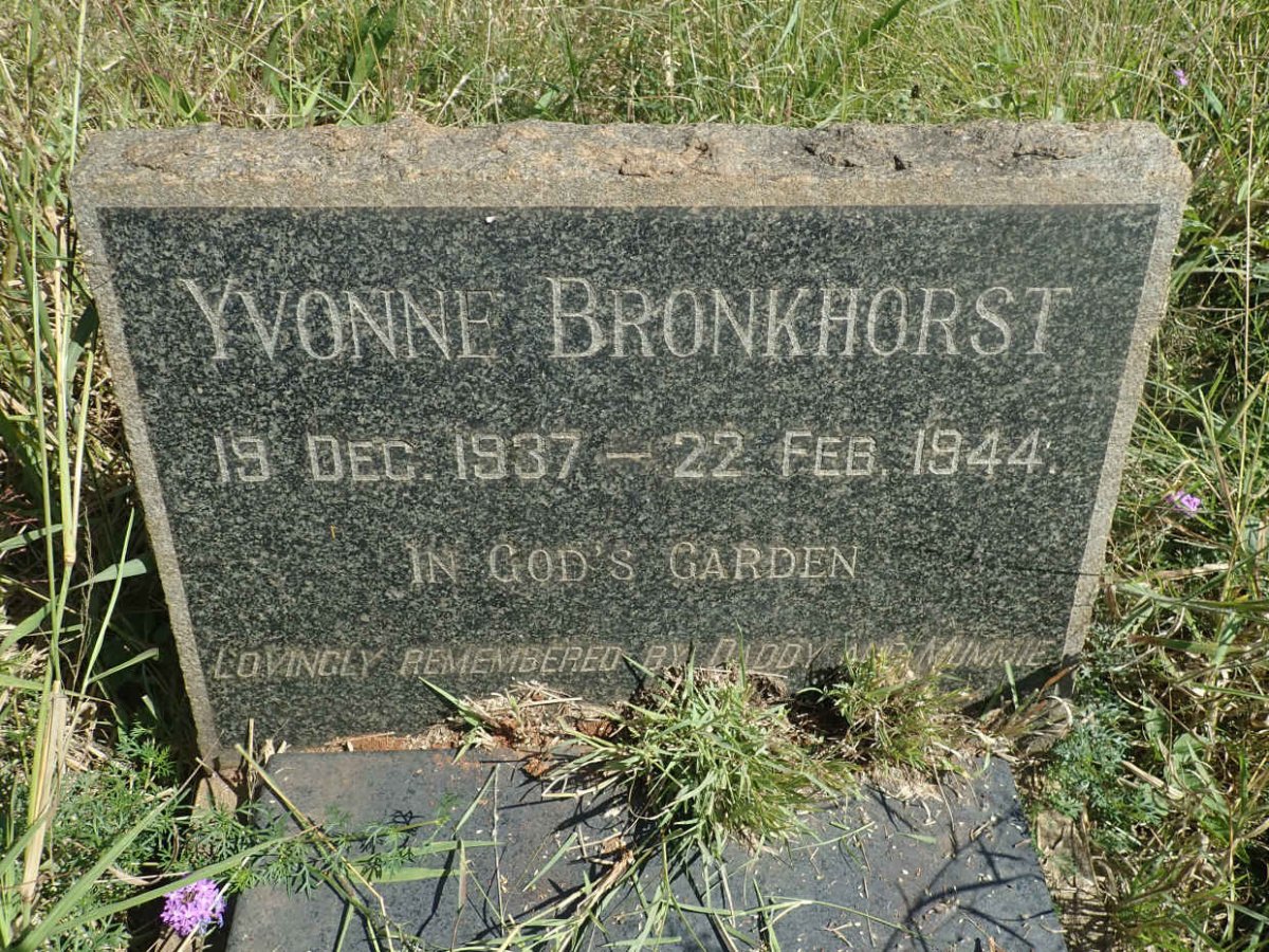 BRONKHORST Yvonne 1937-1944