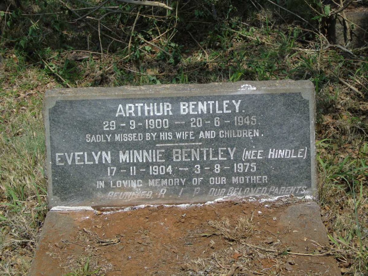 BENTLEY Arthur 1900-1945 & Evelyn Minnie HINDLE 1904-1975