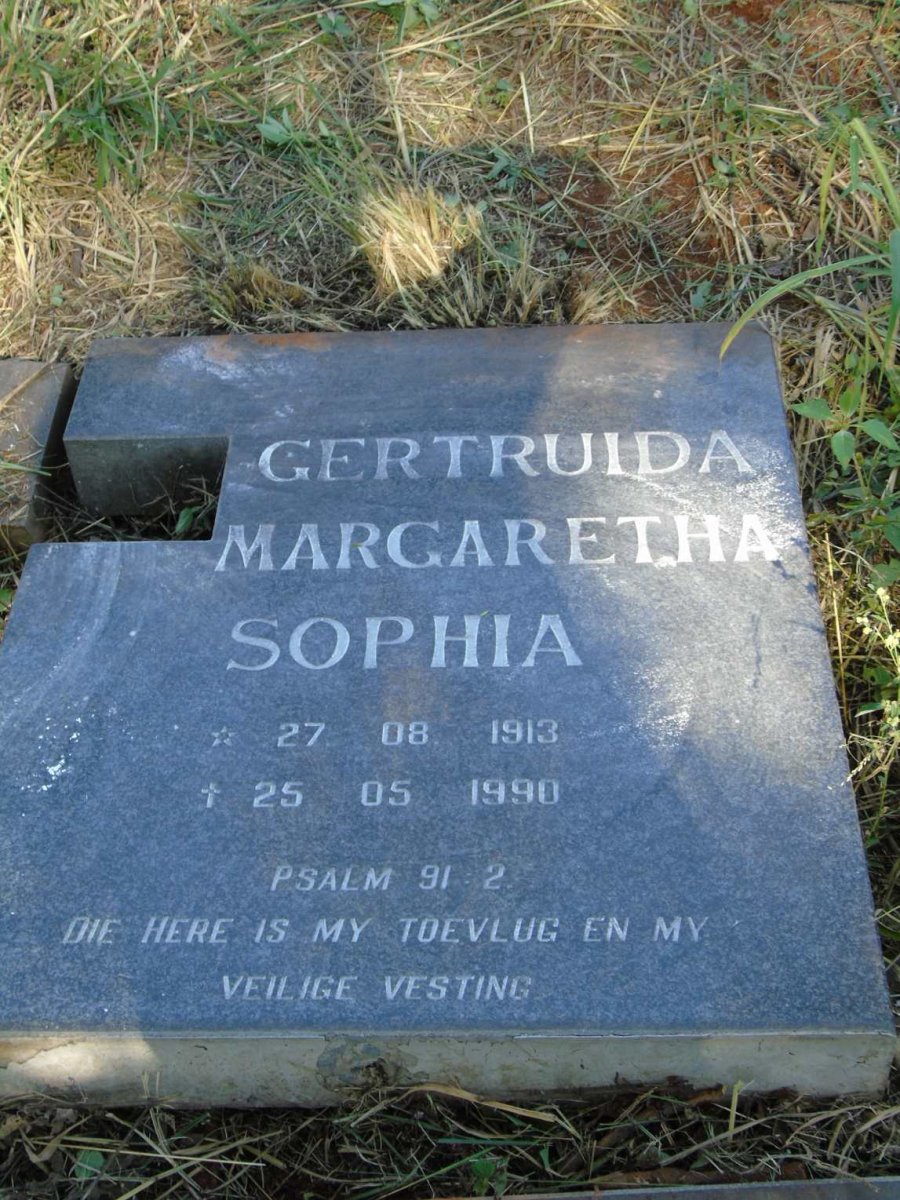 BESTER Barend Jacobus 1912-1986 & Gertruida Margaretha Sophia 1913-1990_3