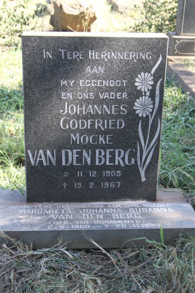 BERG Johannes Godfried Mocke, van den 1905-1967 & Margareta Johanna Susanna VAN SCHALKWYK 1908-1997_1