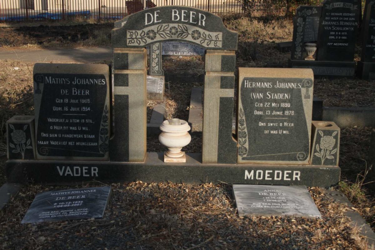 BEER Mathys Johannes, de 1888-1954 & Hermanis Johannes VAN STADEN 1890-1978 :: DE BEER Mathys Johannes 1932-2007 & Anna 1936-2019_1
