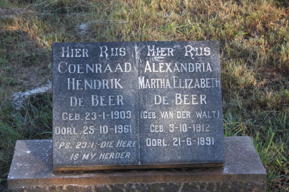 BEER Coenraad Hendrik, de 1903-1961 &amp; Alexandria Martha Elizabeth VAN DER WALT 1912-1991