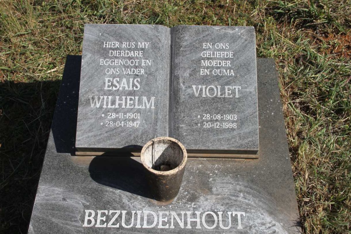BEZUIDENHOUT Esais Wilhelm 1901-1947 & Violet 1903-1998