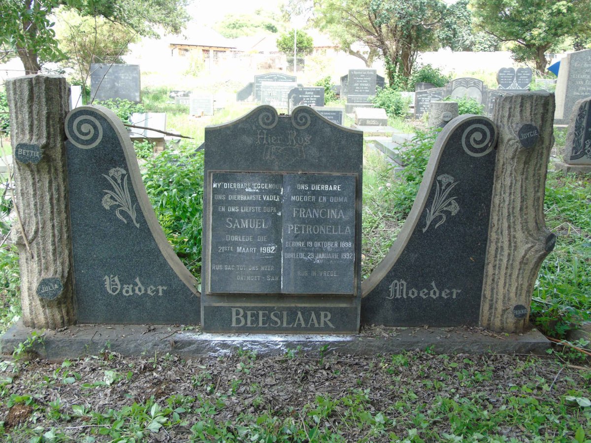 BEESLAAR Samuel -1982 &amp; Francina Petronella 1898-1992