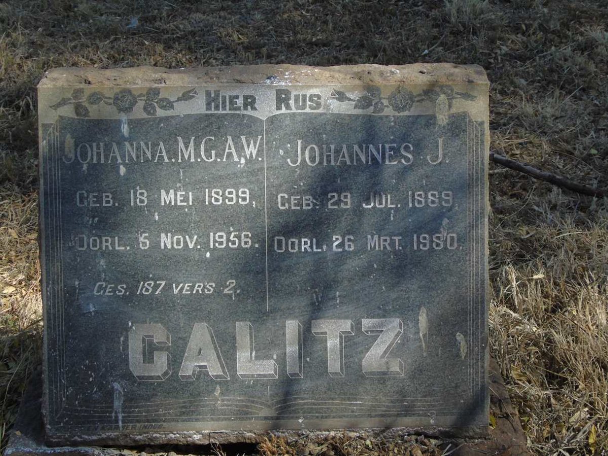 CALITZ Johannes J. 1889-1980 & Johanna M.G.A.W. 1899-1956