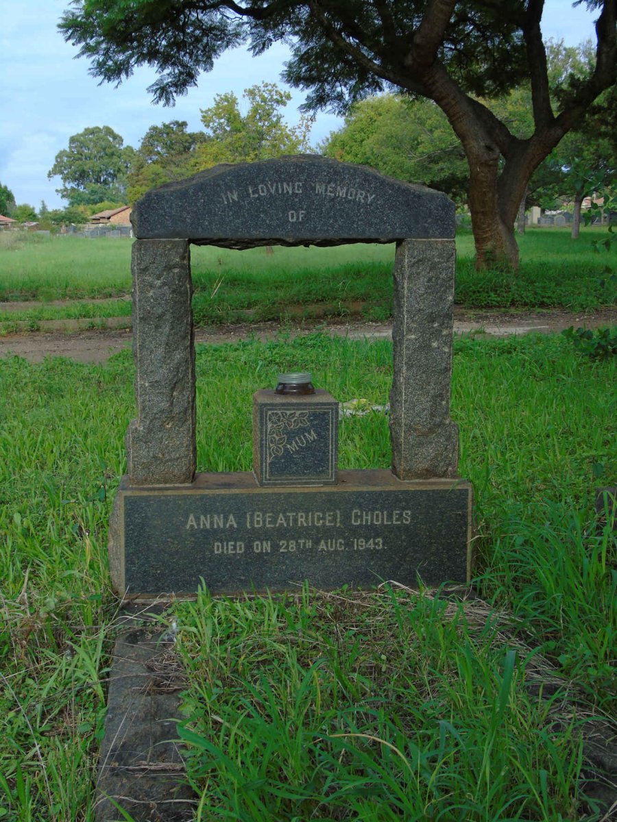 CHOLES Anna -1943