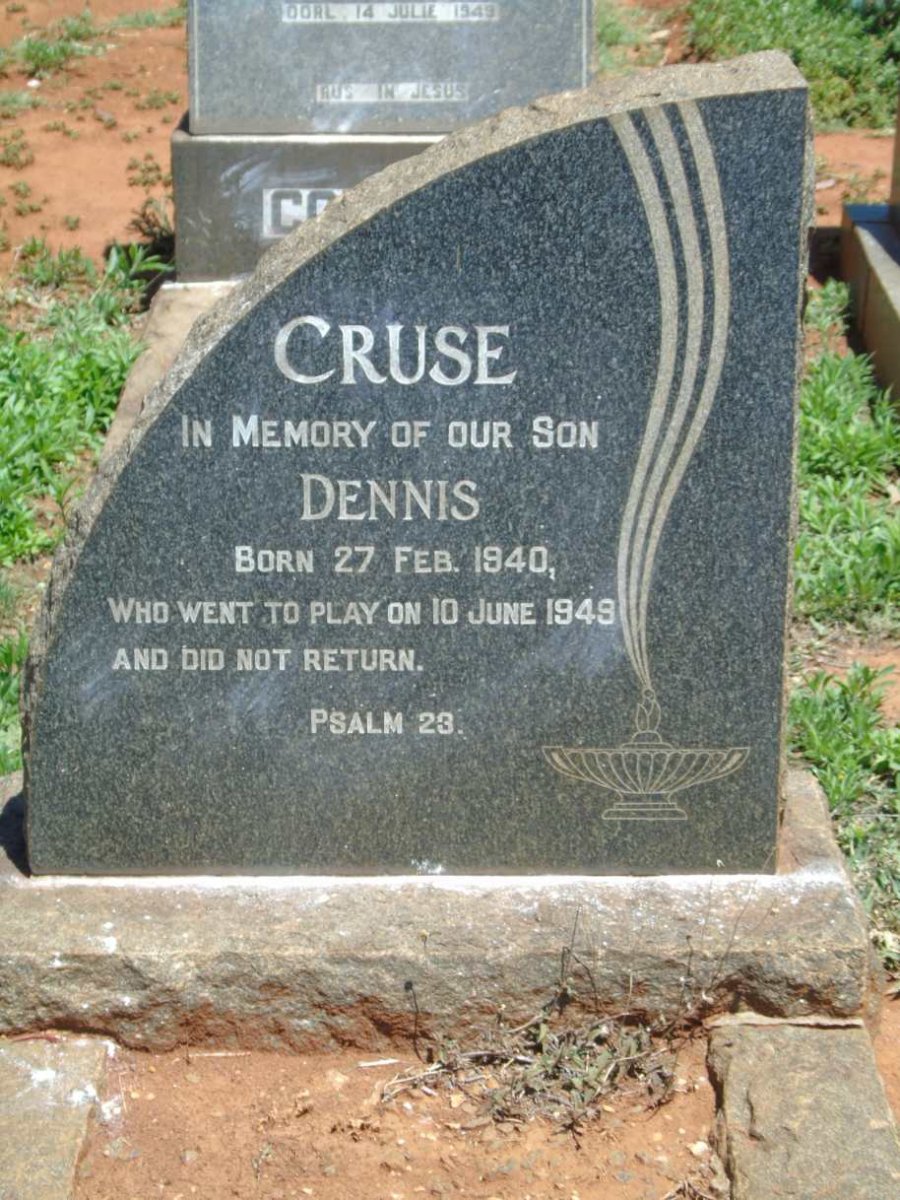 CRUSE Dennis 1940-1949
