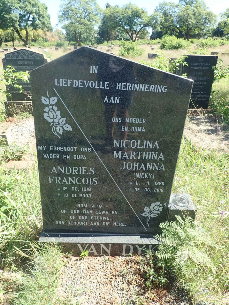 DYK Andries Francois, van 1916-2003 &amp; Nicolina Marthina Johanna 1926-2010