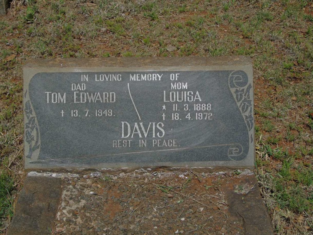 DAVIS Tom Edward -1949 & Louisa 1888-1972