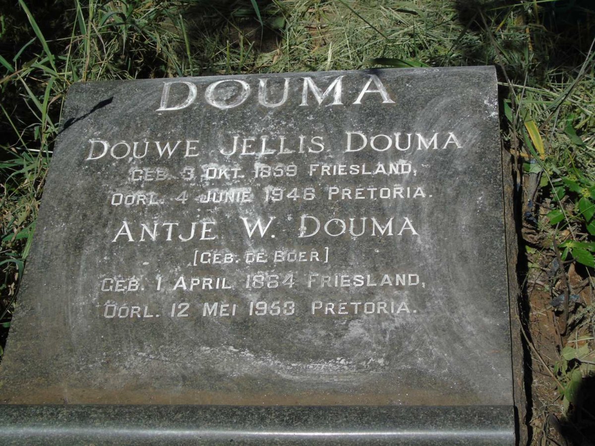 DOUMA Douwe Jellis 1859-1946 & Antje W. DE BOER 1864-1953