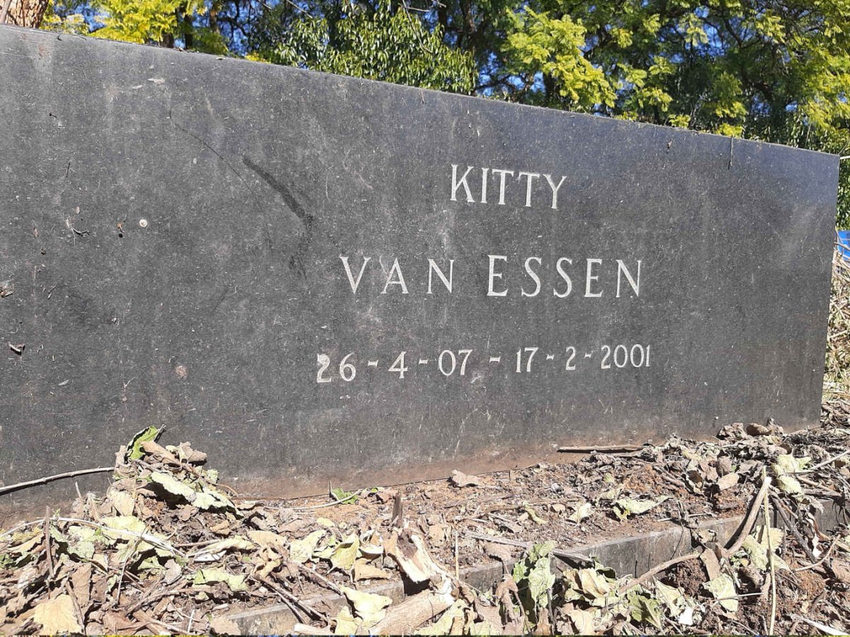 ESSEN Kitty, van 1907-2001