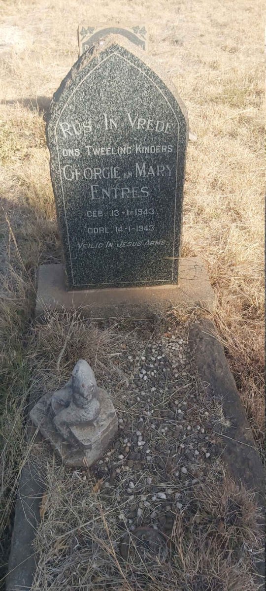 ENTRES Georgie -1943 :: ENTRES Mary -1943
