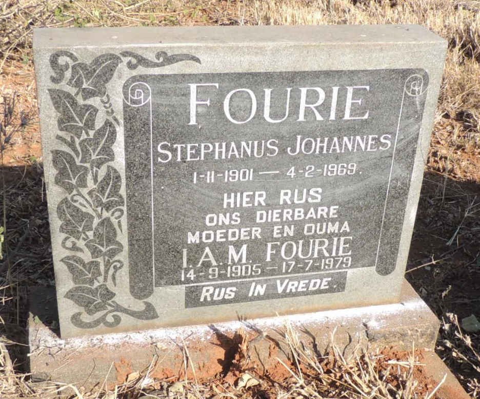 FOURIE Stephanus Johannes 1901-1969 & I.A.M. 1905-1979