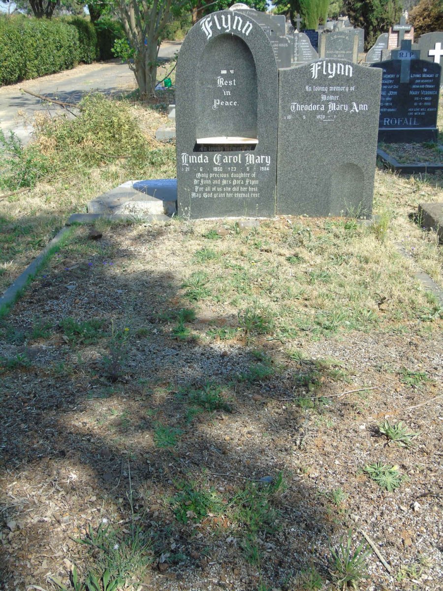 FLYNN John Robert 1915- &amp; Theodora Mary Ann 1923- :: FLYNN Linda Carol Mary 1950-1984