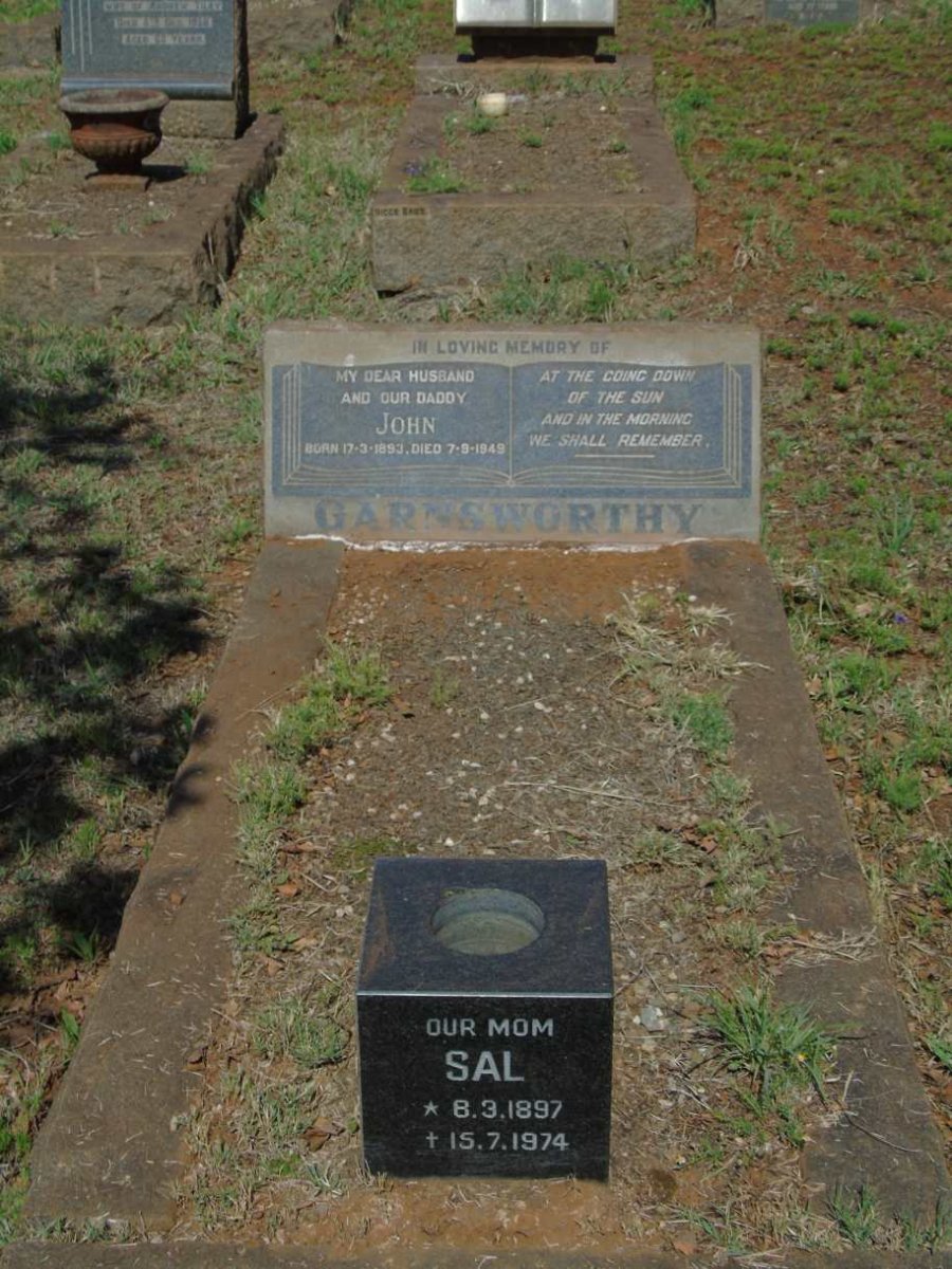 GARNSWORTHY John 1893-1949 & Sal 1897-1974