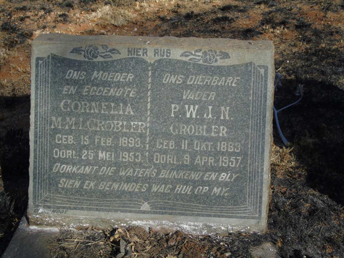 GROBLER P.W.J.N. 1883-1957 & Cornelia M.M.L 1893-1953