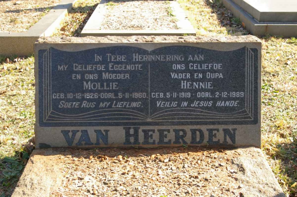 HEERDEN Hennie, van 1919-1989 &amp; Mollie 1926-1960