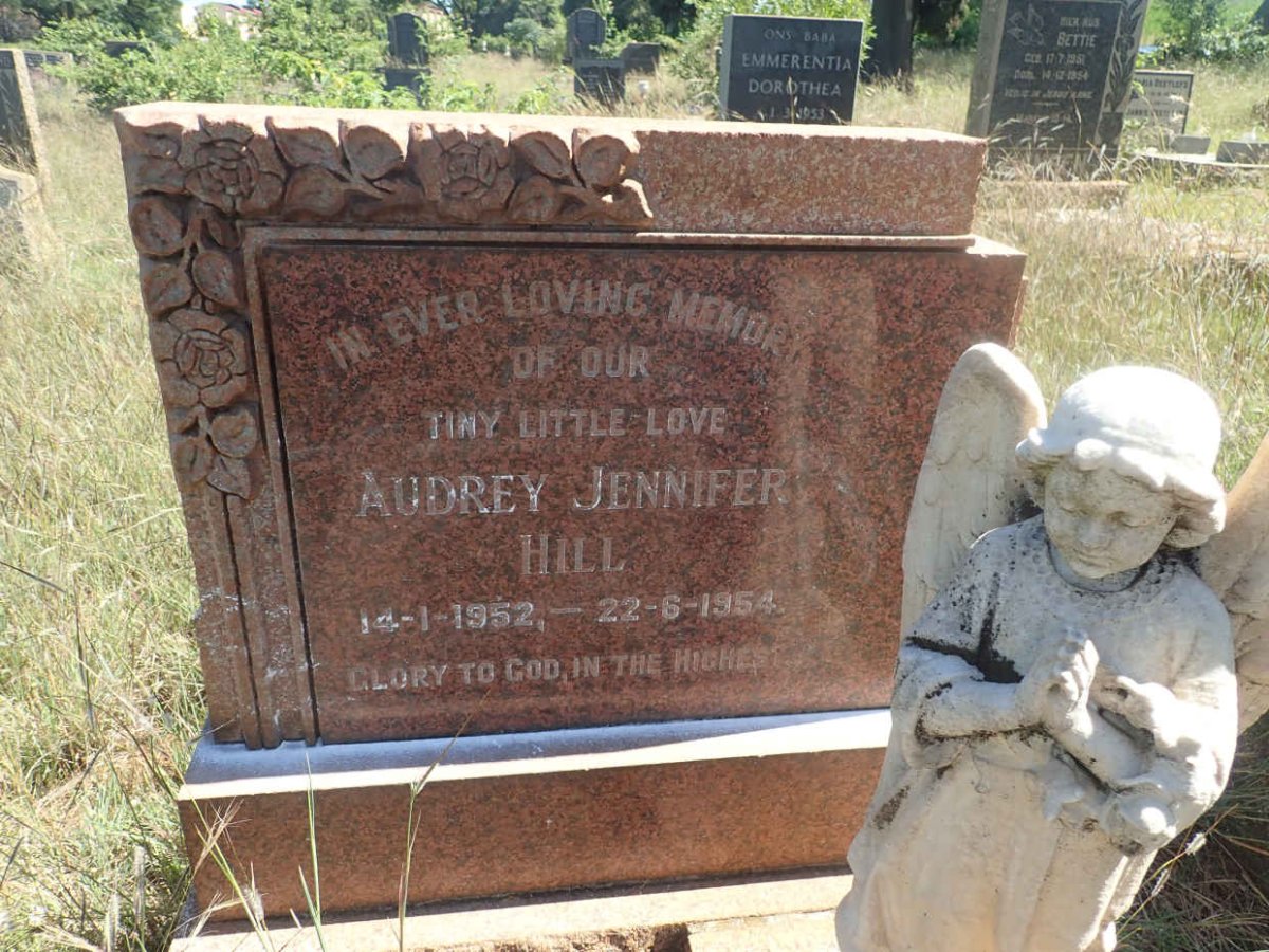 HILL Audrey Jennifer 1952-1954