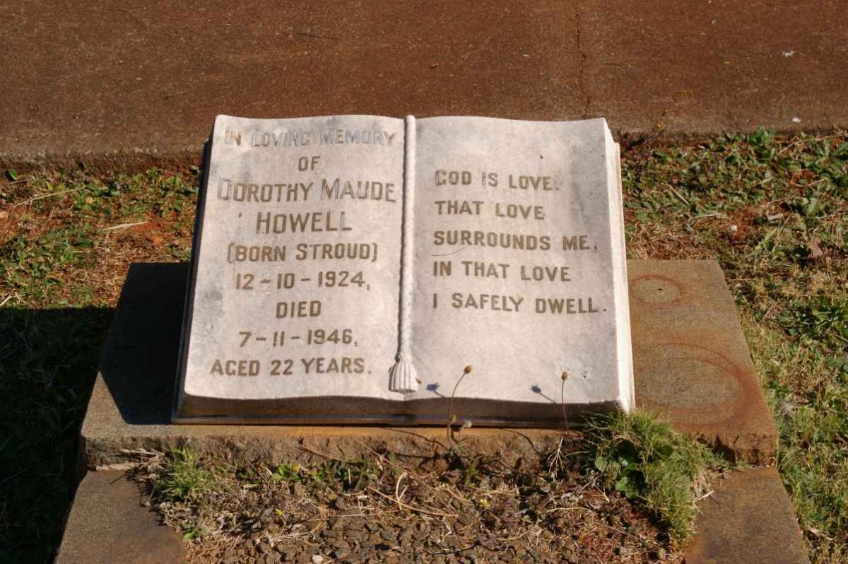 HOWELL Dorothy Maude nee STROUD 1924-1946