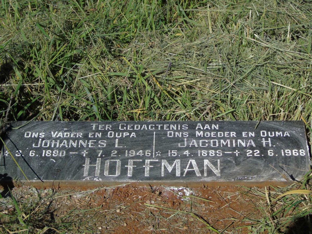 HOFFMAN Johannes L. 1880-1946 & Jacomina H. 1889-1968