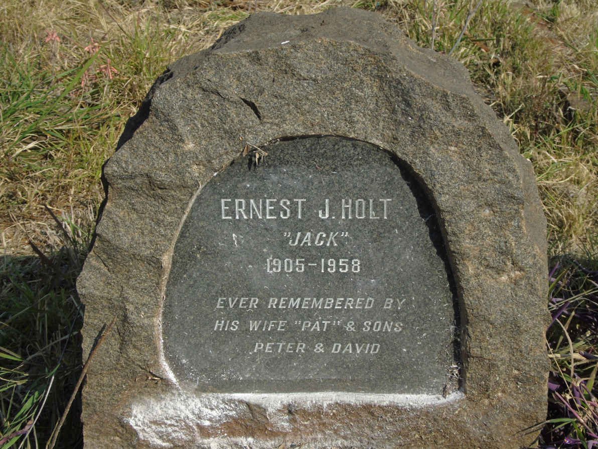 HOLT Ernest J. 1905-1958 & Pat -1993 _2