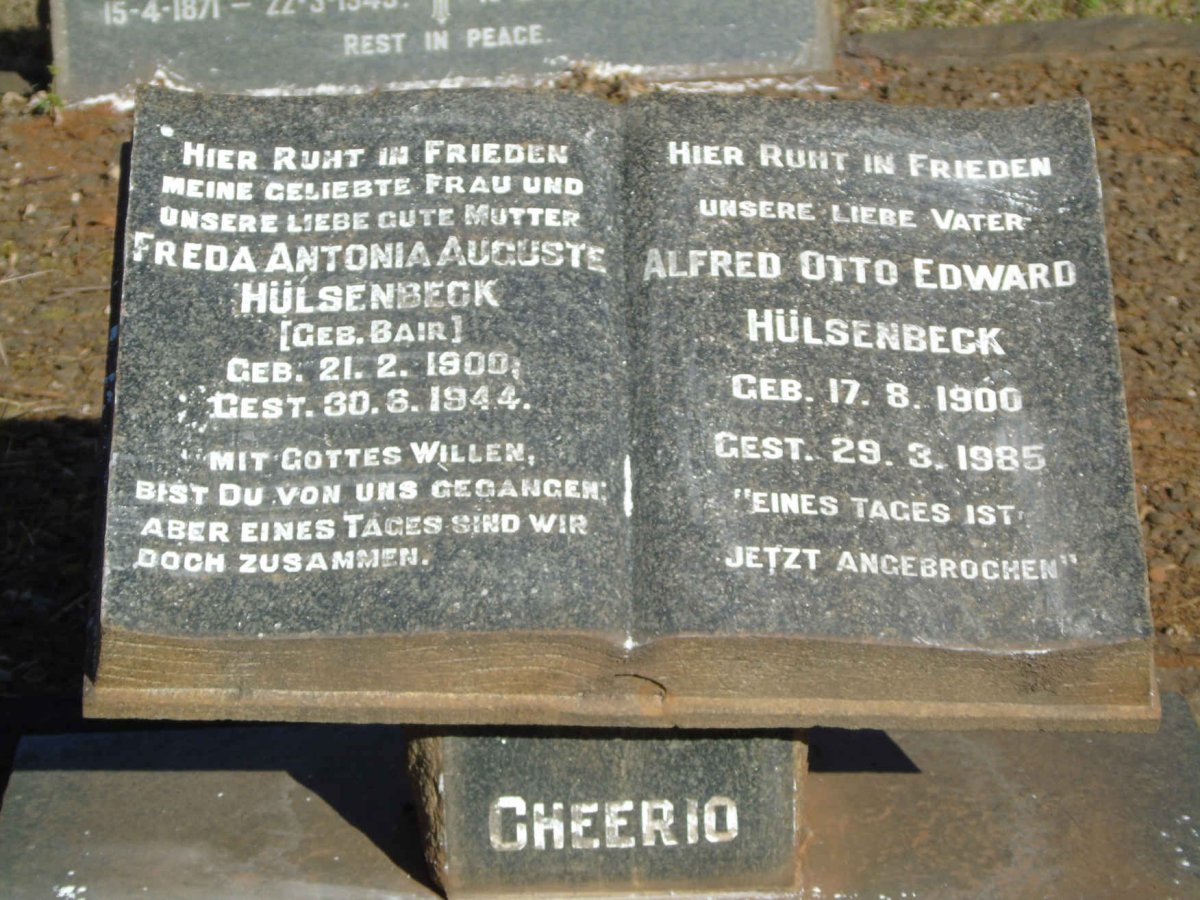 HULSENBECK Alfred Otto Edward 1900-1985 &amp; Freda Antonia Auguste BAIR 1900-1944
