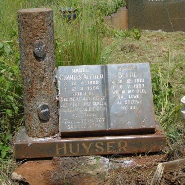 HUYSER Charles Alfred 1908-1984 & Bettie 1913-1997