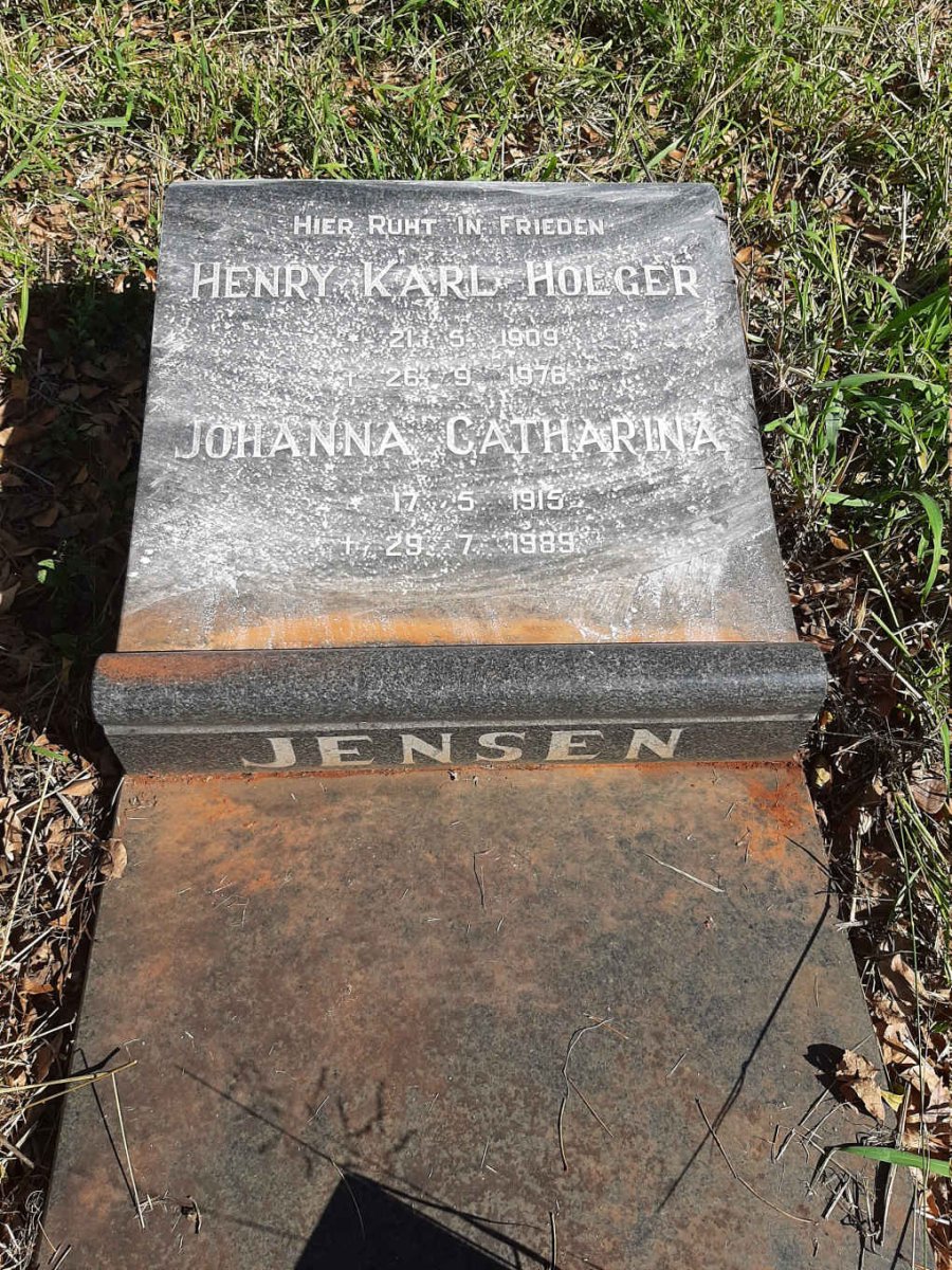 JENSEN Henry Karl Holger 1909-1976 &amp; Johanna Catharina 1915-1989