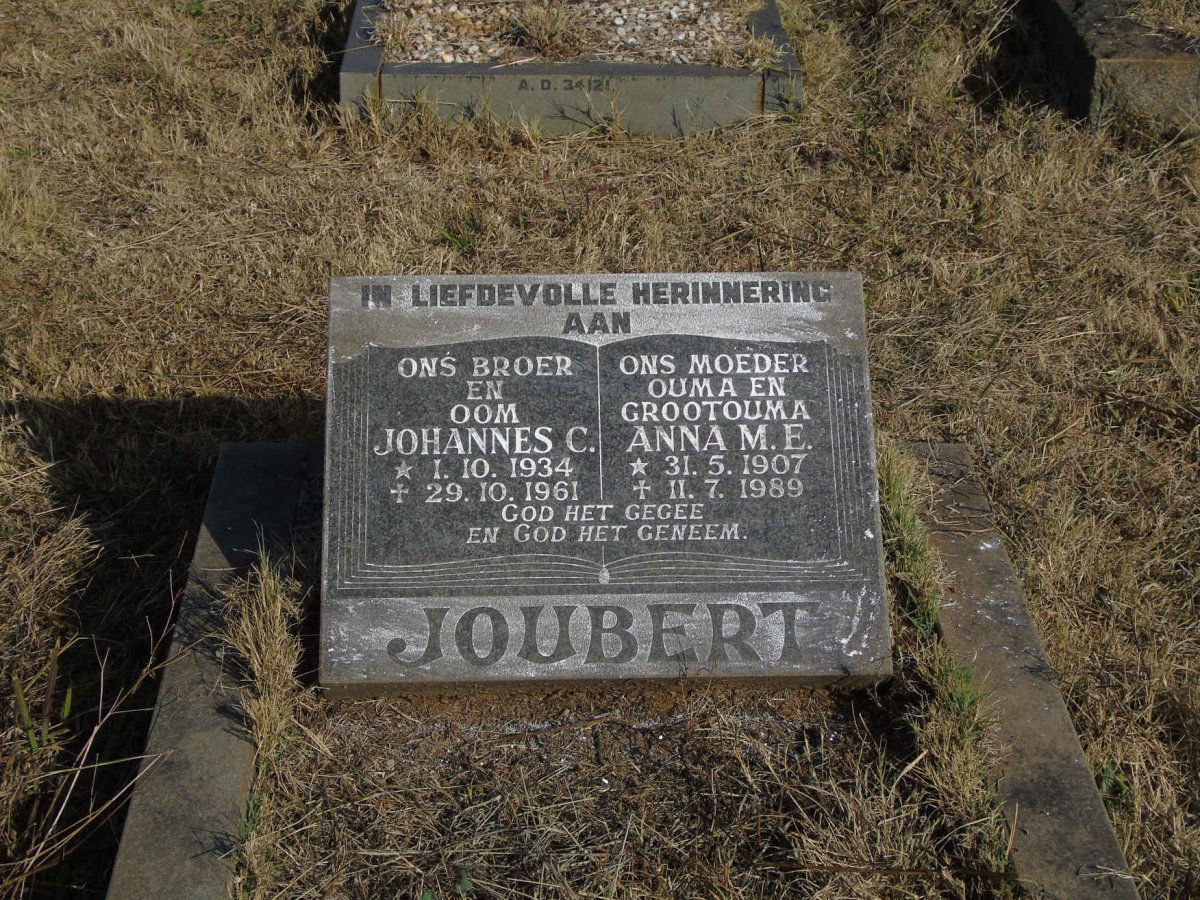 JOUBERT Anna M.E. 1907-1989 :: JOUBERT Johannes C. 1934-1961