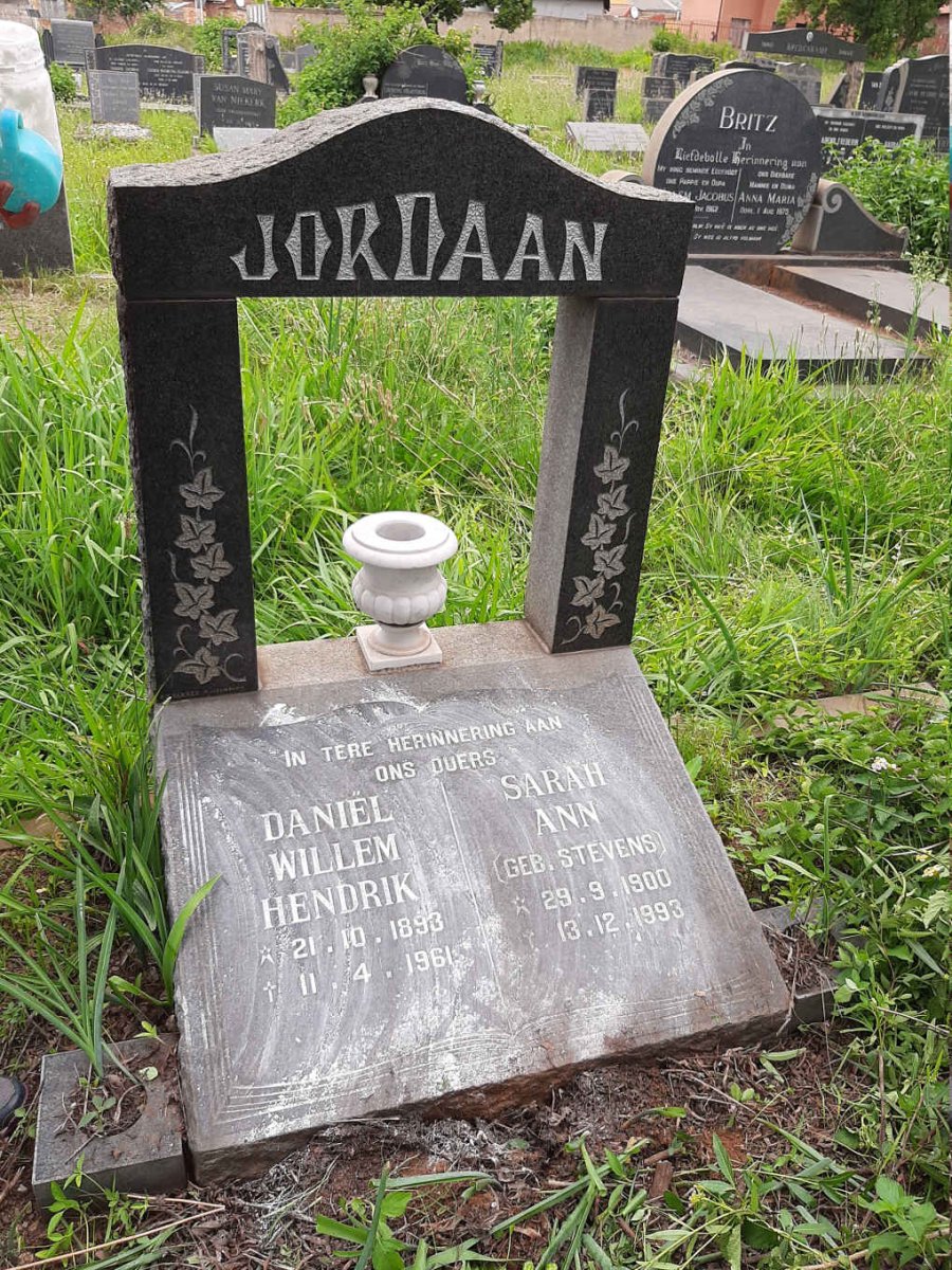 JORDAAN Daniel Willem Hendrik 1893-1961 &amp; Sarah Ann STEVENS 1900-1993