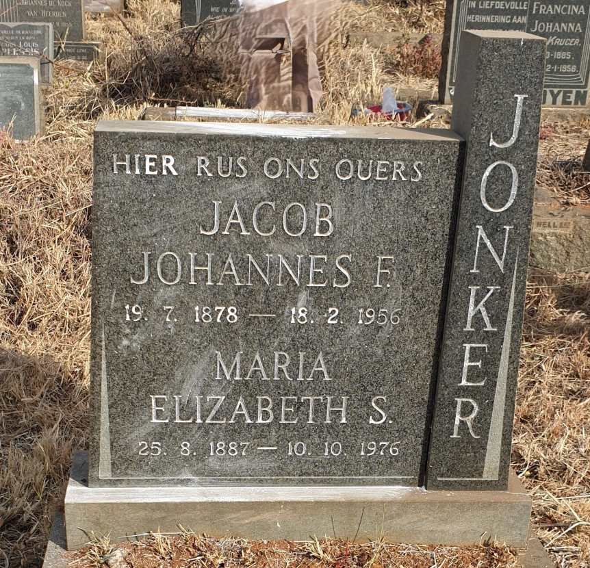 JONKER Jacob Johannes F. 1878-1956 & Maria Elizabeth S. 1887-1976