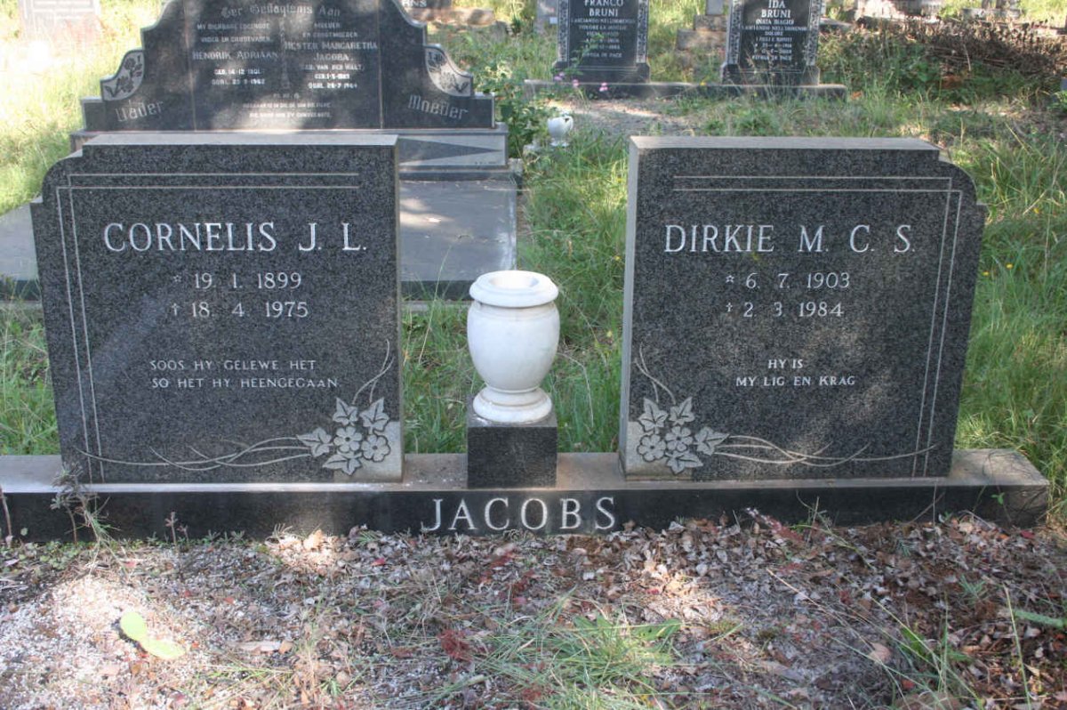 JACOBS Cornelis J.L. 1899-1975 &amp; Dirkie M.C.S. 1903-1984