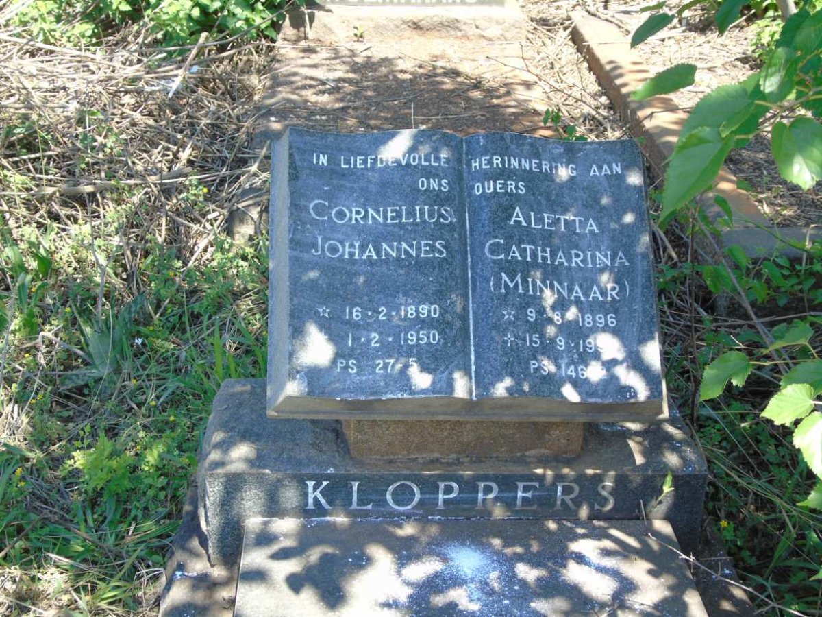 KLOPPERS Cornelius Johannes 1890-1950 & Aletta Catharina MINNAAR 1896-1980