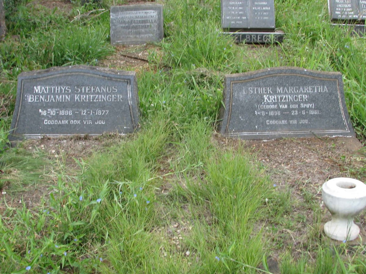 KRITZINGER Matthys Stefanus Benjamin 1896-1977 &amp; Esther Margaretha VAN DER SPUY 1898-1961