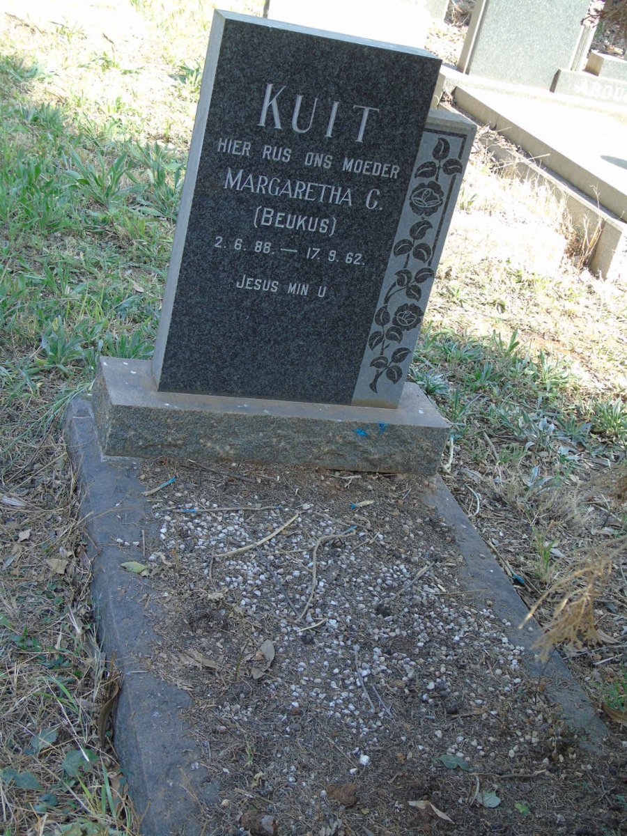 KUIT Margaretha C. nee BEUKUS 1888-1962