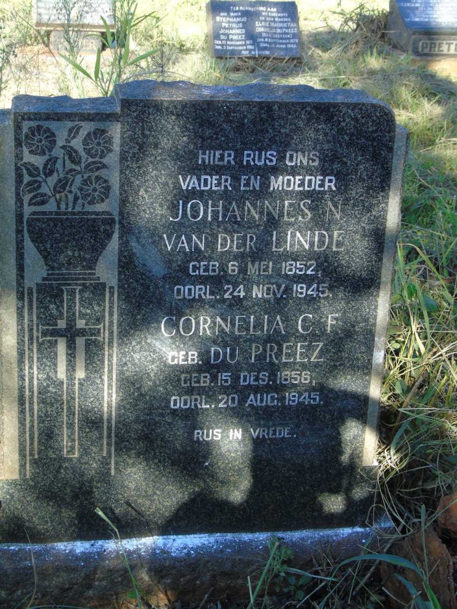 LINDE Johannes N., van der 1852-1945 & Cornelia C.F. DU PREEZ 1856-1945