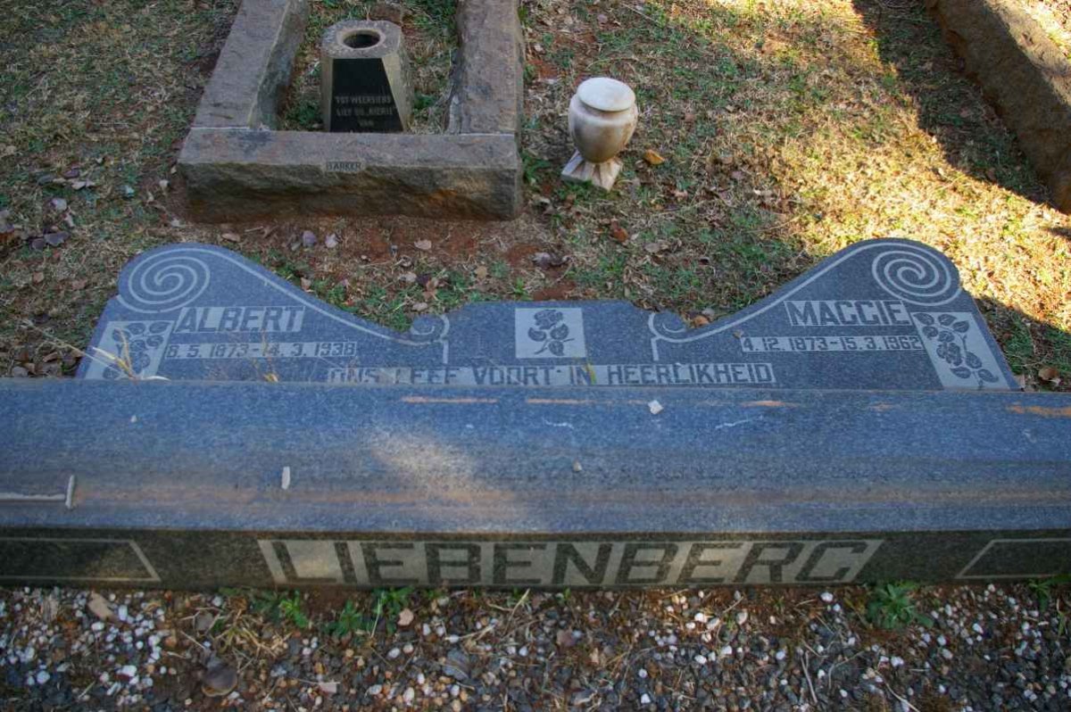 LIEBENBERG Albert 1873-1938 &amp; Maggie 1873-1962