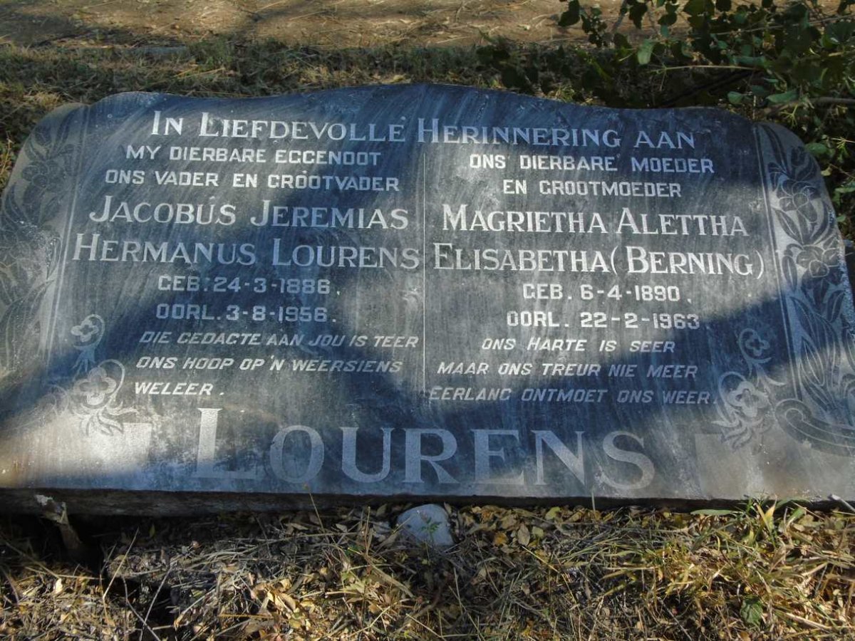 LOURENS Jacobus Jeremias Hermanus 1886-1956 & Magrietha Alettha Elizabetha BERNING 1890-1963