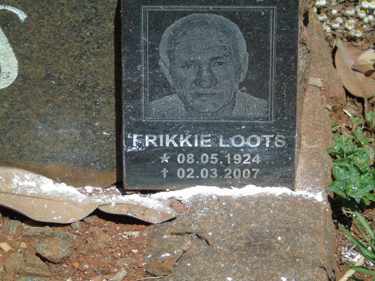 LOOTS Frikkie 1924-2007