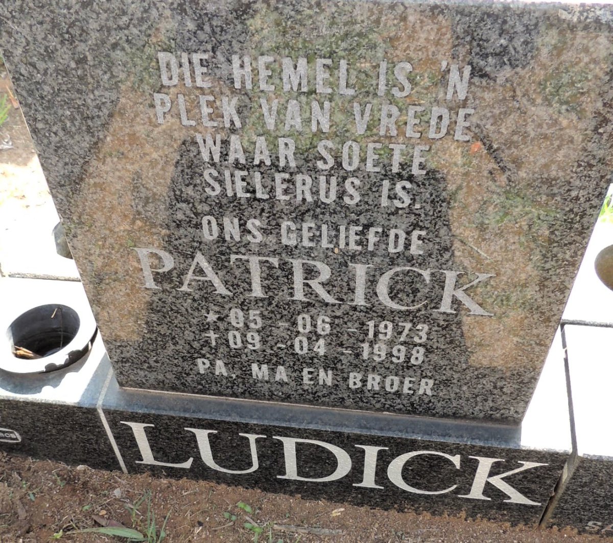 LUDICK Patrick 1973-1998