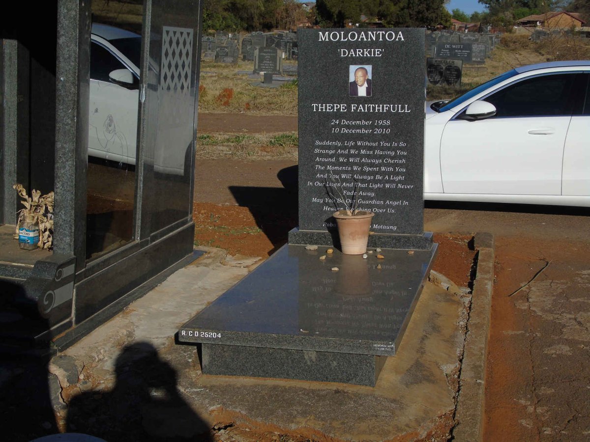 MOLOANTOA Thepe Faithfull 1958-2010