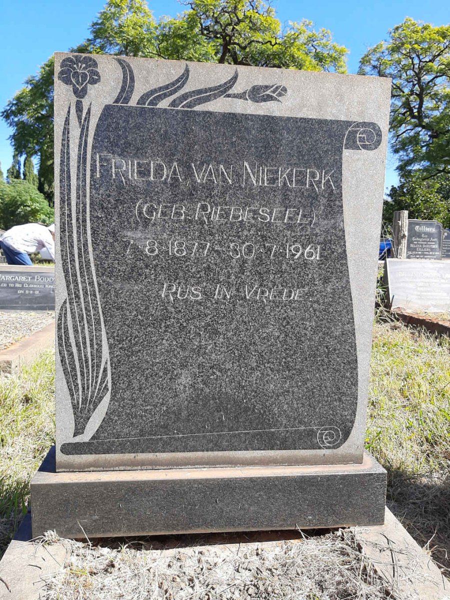 NIEKERK Frieda, van nee RIEBESEEL 1877-1961