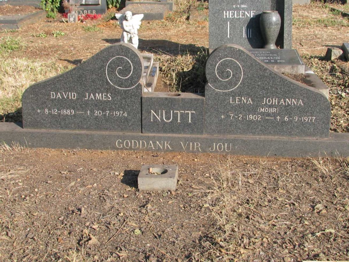 NUTT David James 1889-1974 &amp; Lena Johanna MOHR 1902-1977