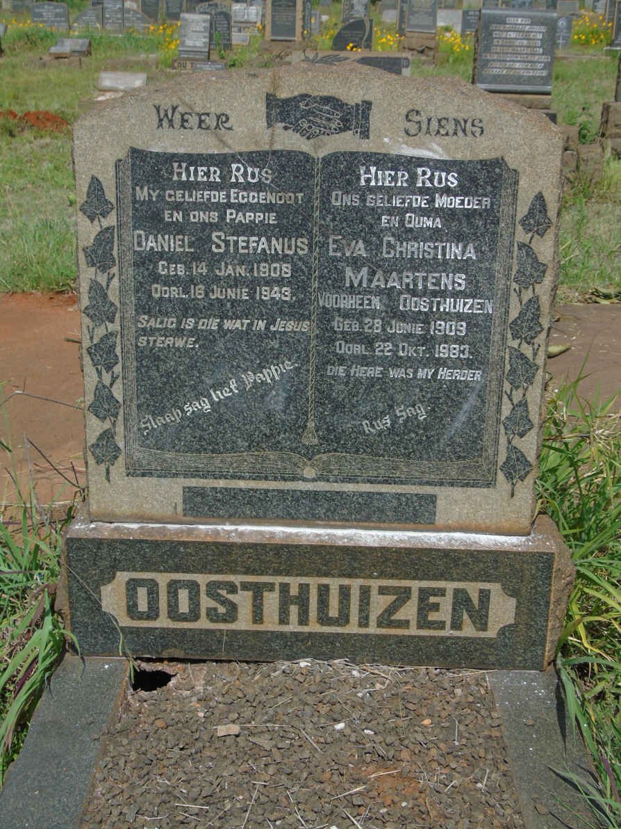 OOSTHUIZEN Daniel Stefanus 1908-1943 &amp; Eva Christina MAARTENS 1909-1983